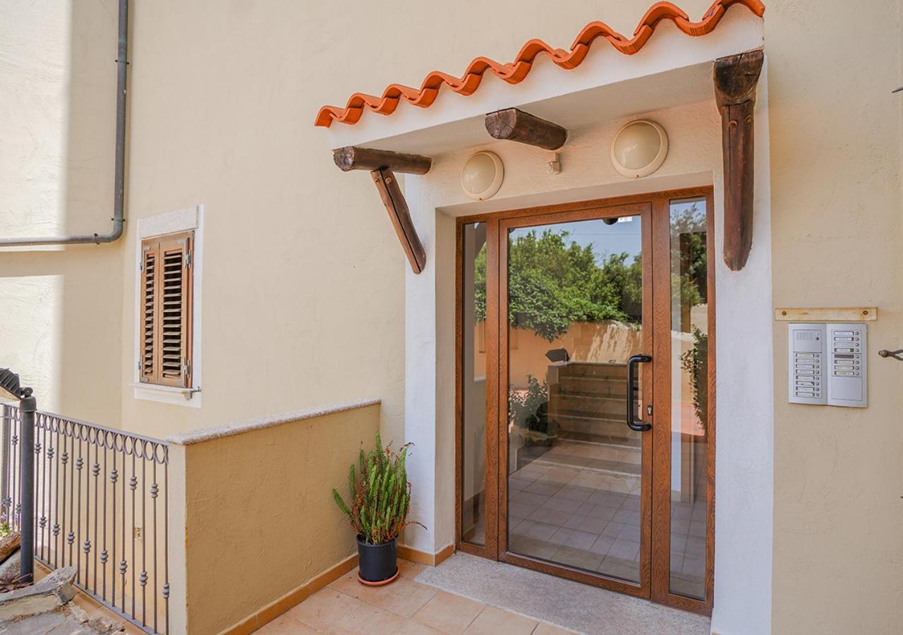 Murphy Holiday Home - Residenza Quarto ラ・マッダレーナ エクステリア 写真